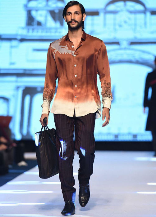 Picture of Charmeuse silk 3