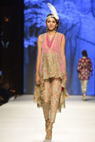 Picture of Rosy ritzy