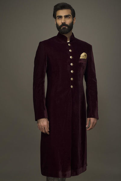 Picture of Maroon velvet sherwani