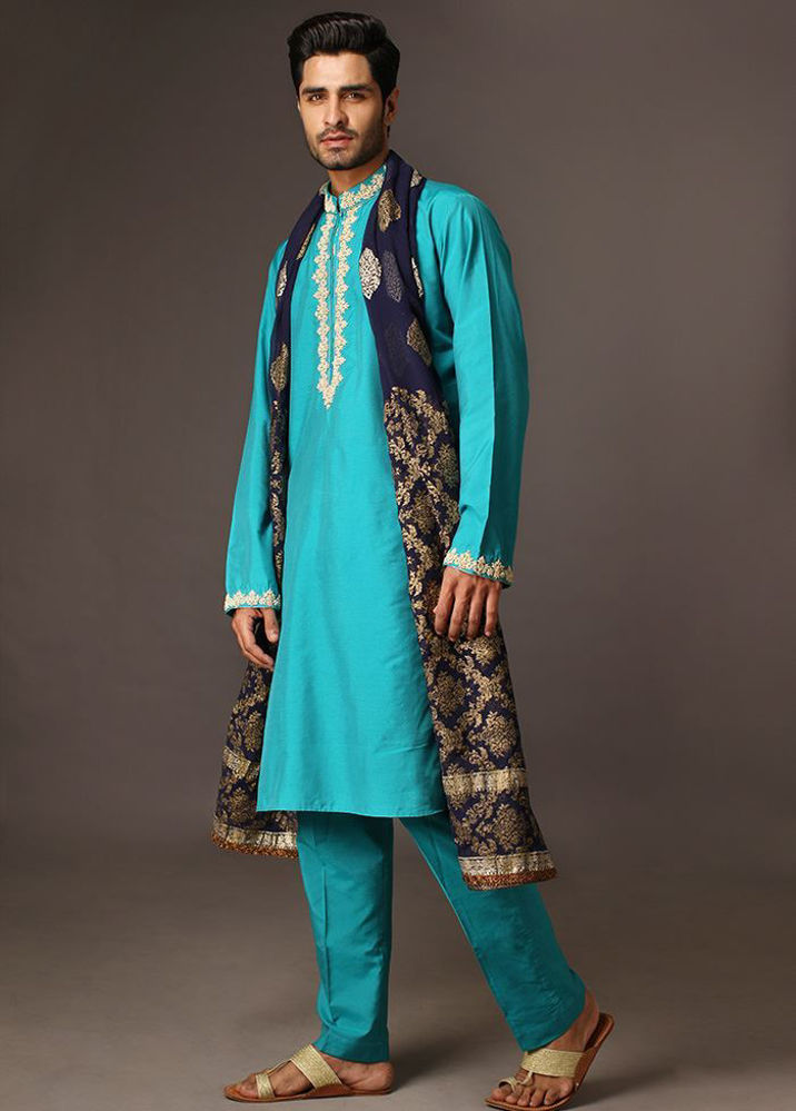 how to wear shawl with kurta pajama