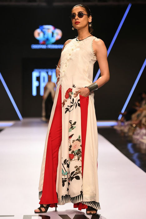 Picture of Etched halter (DRS1040)