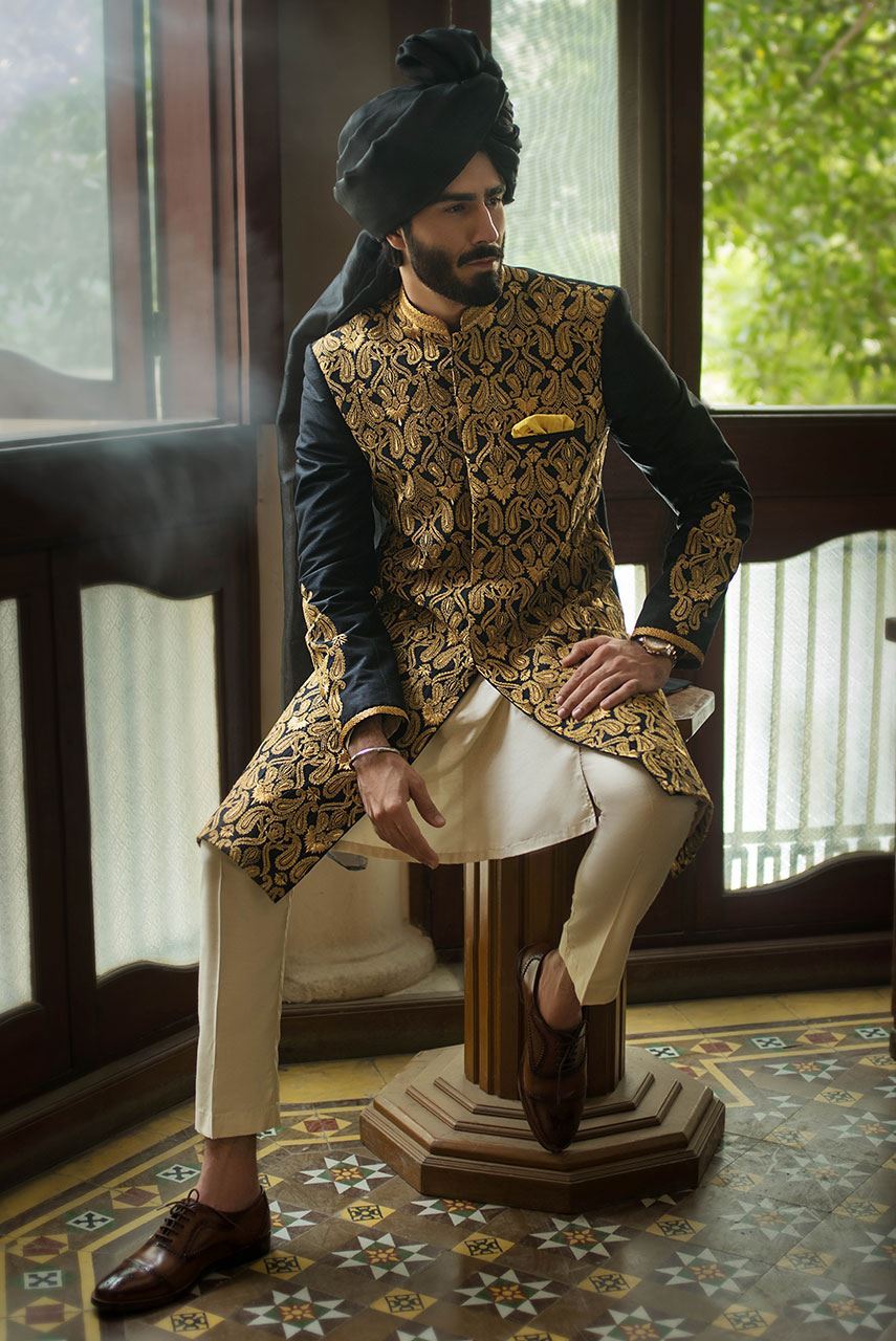 Picture of Black embroidered sherwani