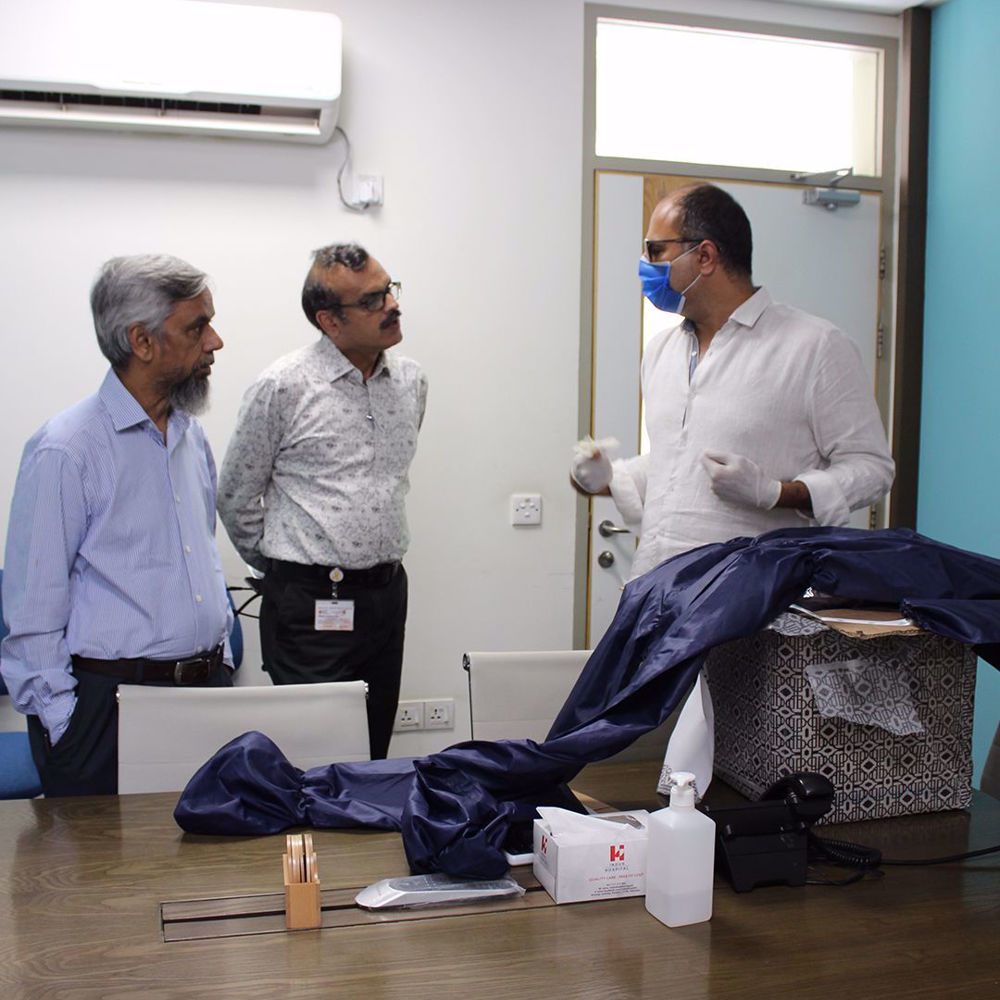 The Maestro does his part to help Indus Hospital in the fight against COVID-19 by donating reusable, water & air proof PPE suits to healthcare staff. for women from deepakperwani