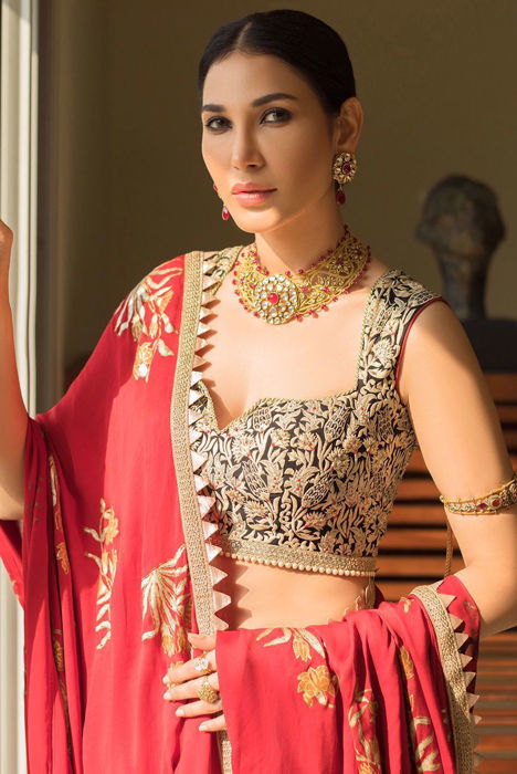 Red gharara saree (SRE121)