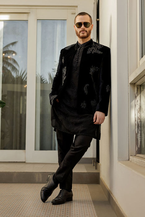 Picture of Regal Opulence in Black Velvet