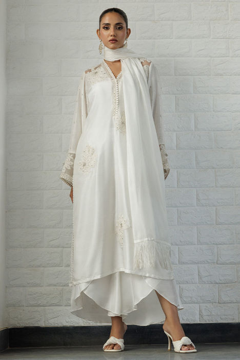 Picture of White Lily